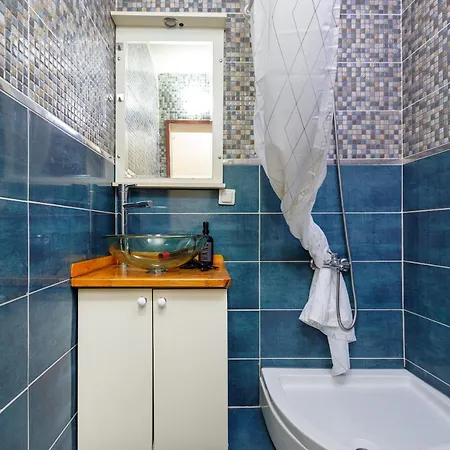 3min To The Historical Elevator,quiet And Peaceful Izmir